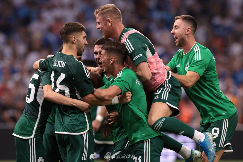 临场应变的 临场应变的